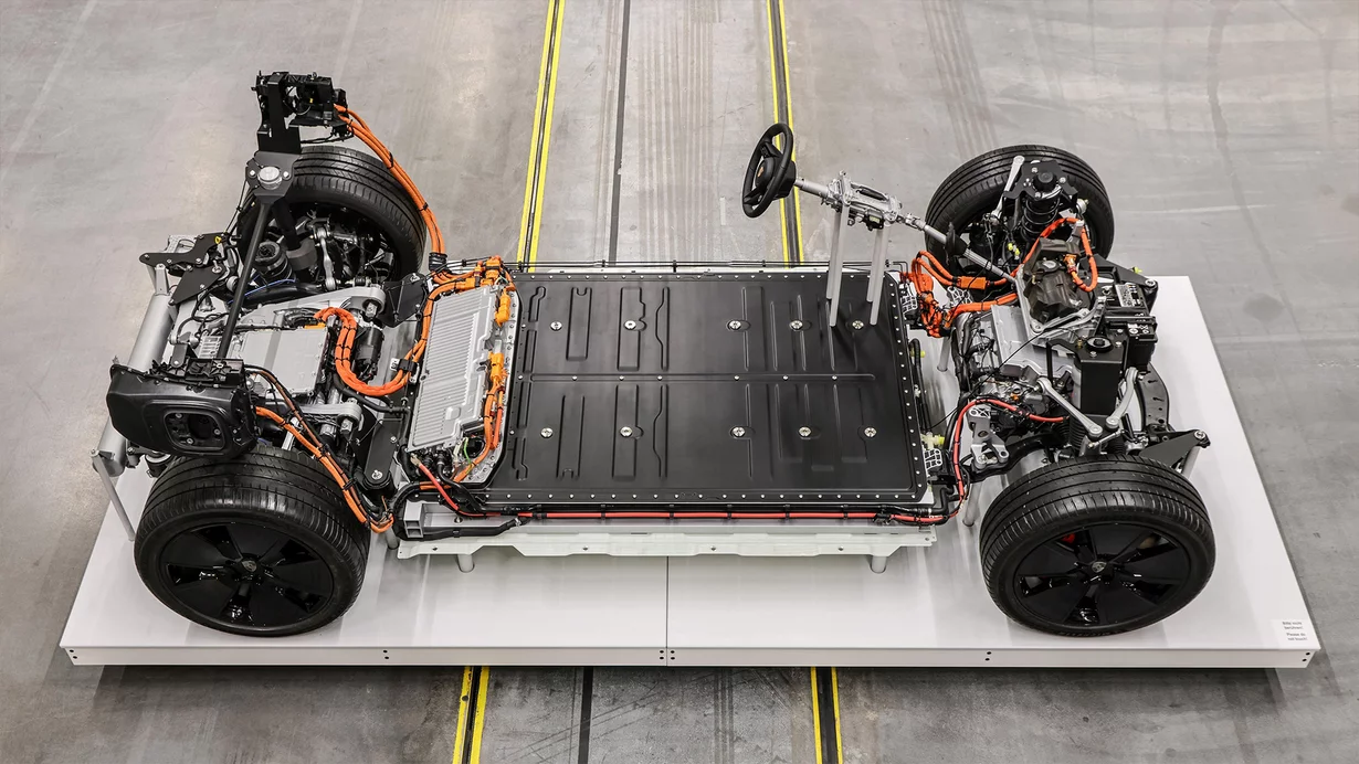 
										Wie aus Hochvolt-Batterien wertvolle Rohstoffe werden
									