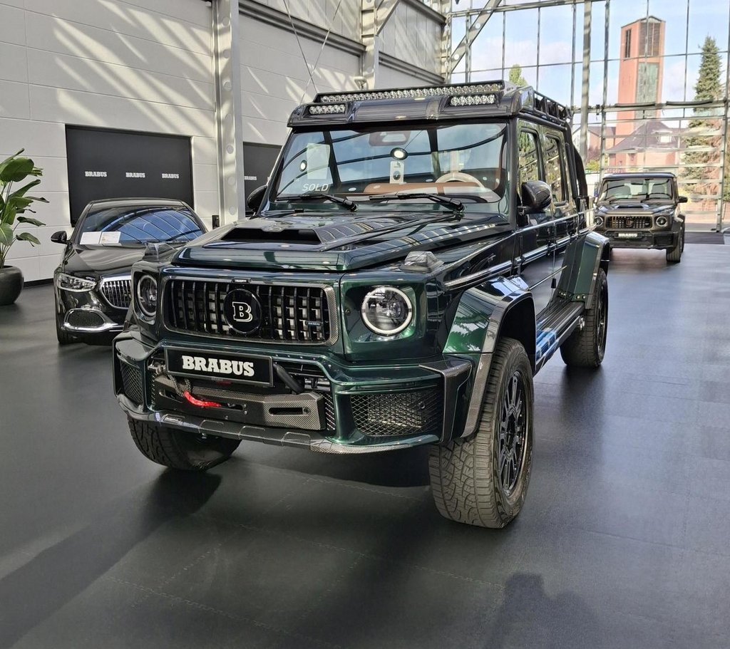
										Prestazioni da vicino: durante il viaggio verso Brabus, i partecipanti hanno potuto scoprire il mondo della personalizzazione automobilistica. Foto: MechaniXclub
									