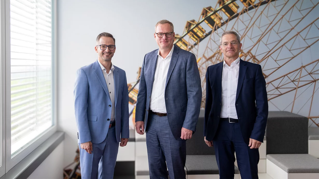 
										Vertragsverlängerung der Vorstände der Real Garant Versicherung AG
									