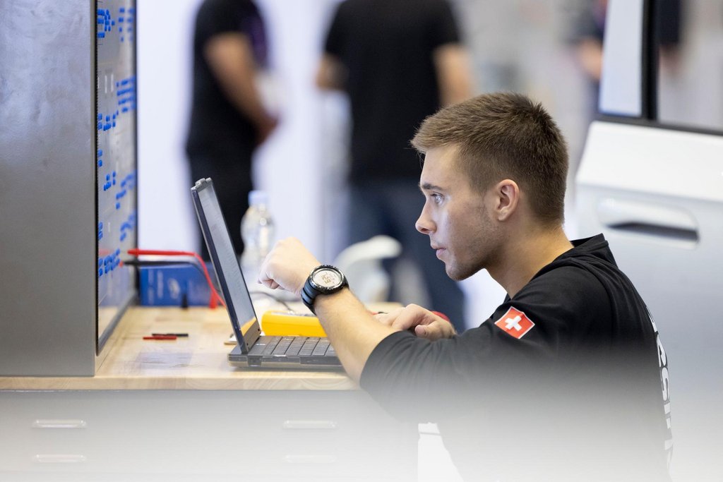 
										Automobil-Mechatroniker Janik Schuhmacher startet in die WorldSkills. Foto: SwissSkills (Tatjana Schnalzger)
									