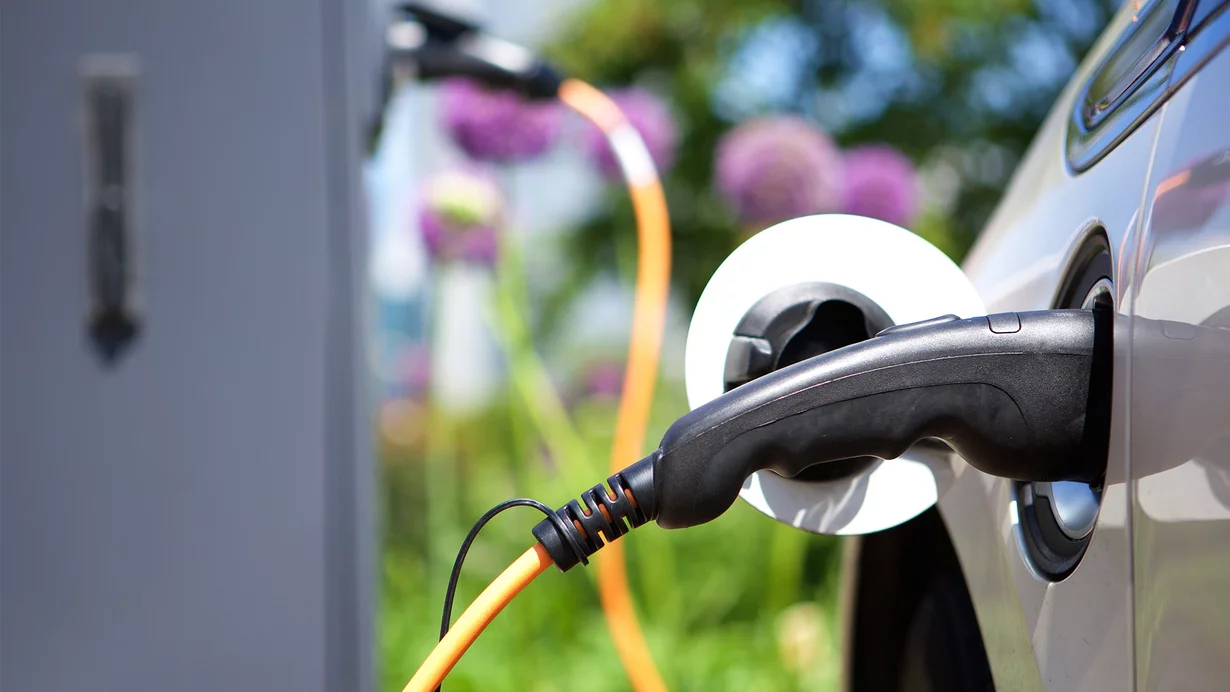 
										Ausbau der privaten Ladeinfrastruktur entscheidend für Elektromobilität
									
