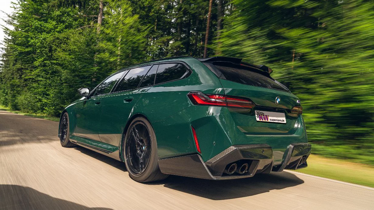 
										KW V4 Gewindefahrwerk für BMW M5 Touring (G99) entwickelt:Der Sport-Kombi erhält die Fahrwerk-DNA vom BMW M4 GTS
									