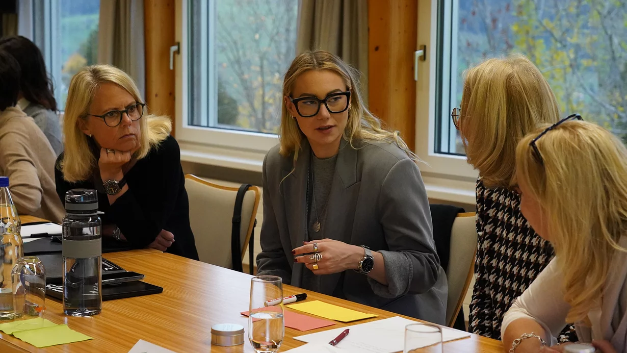 
										UPSA Women Talk explique le leadership avec attitude
									