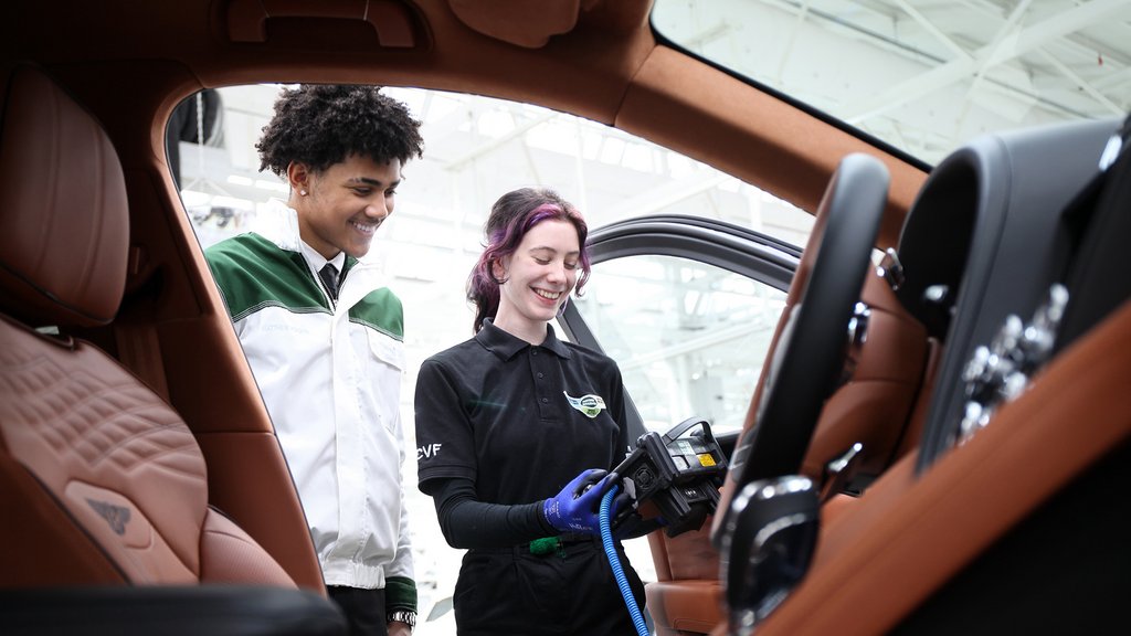 
										Stage d'orientation professionnelle : une chance pour les entreprises et la rel&egrave;ve
									