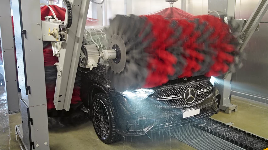 Ein 30 Meter langes Auto-Beauty-Spa