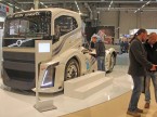 Des dimensions convaincantes : les visiteurs de transport-CH ont admiré de nouveaux produits et se sont attardés sur le vaste site de Bernexpo.